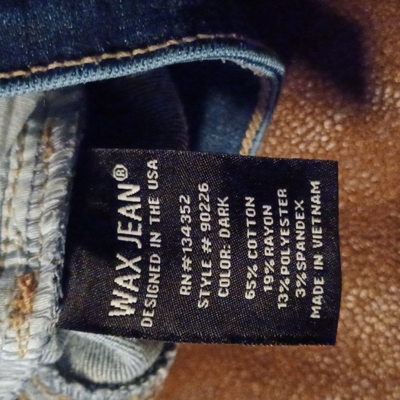 WAX JEAN, LOS ANGELES CA. WOMENS JEANS SIZE 3/26. BUTTON UP FLY, DISTRES… - Picture 9 of 9